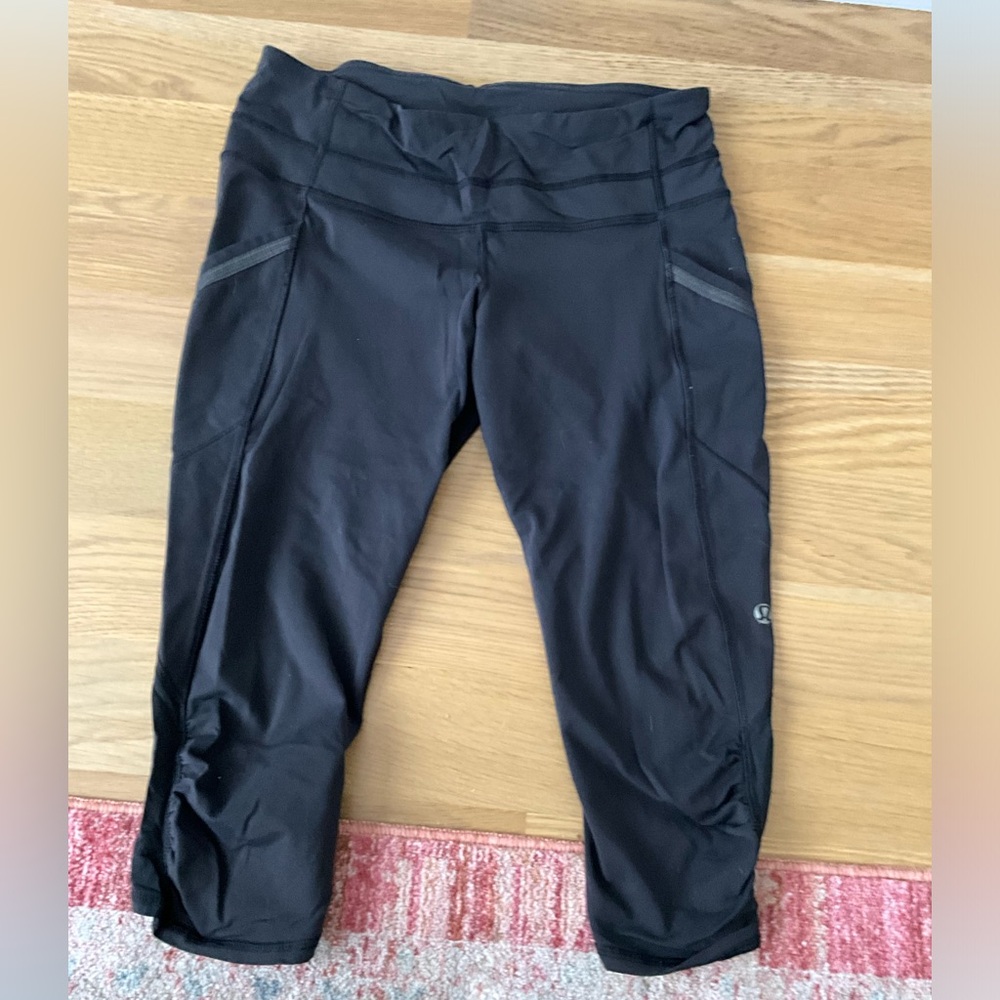 Lululemon Crop Running Leggings size 6